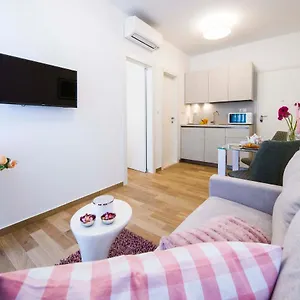 Amaris Luxury Split